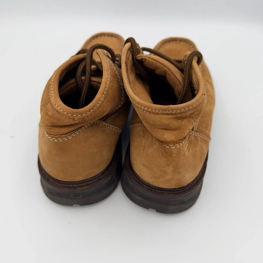GH Bass Wallabees Men's Youth Size 4 Tan Suede Nubuck Boots Dressy